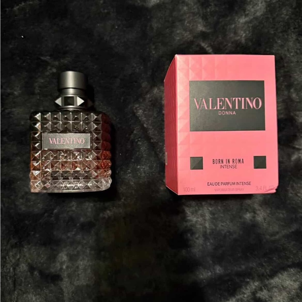 Valentino Donna Born in Roma Intense - Pink and Black